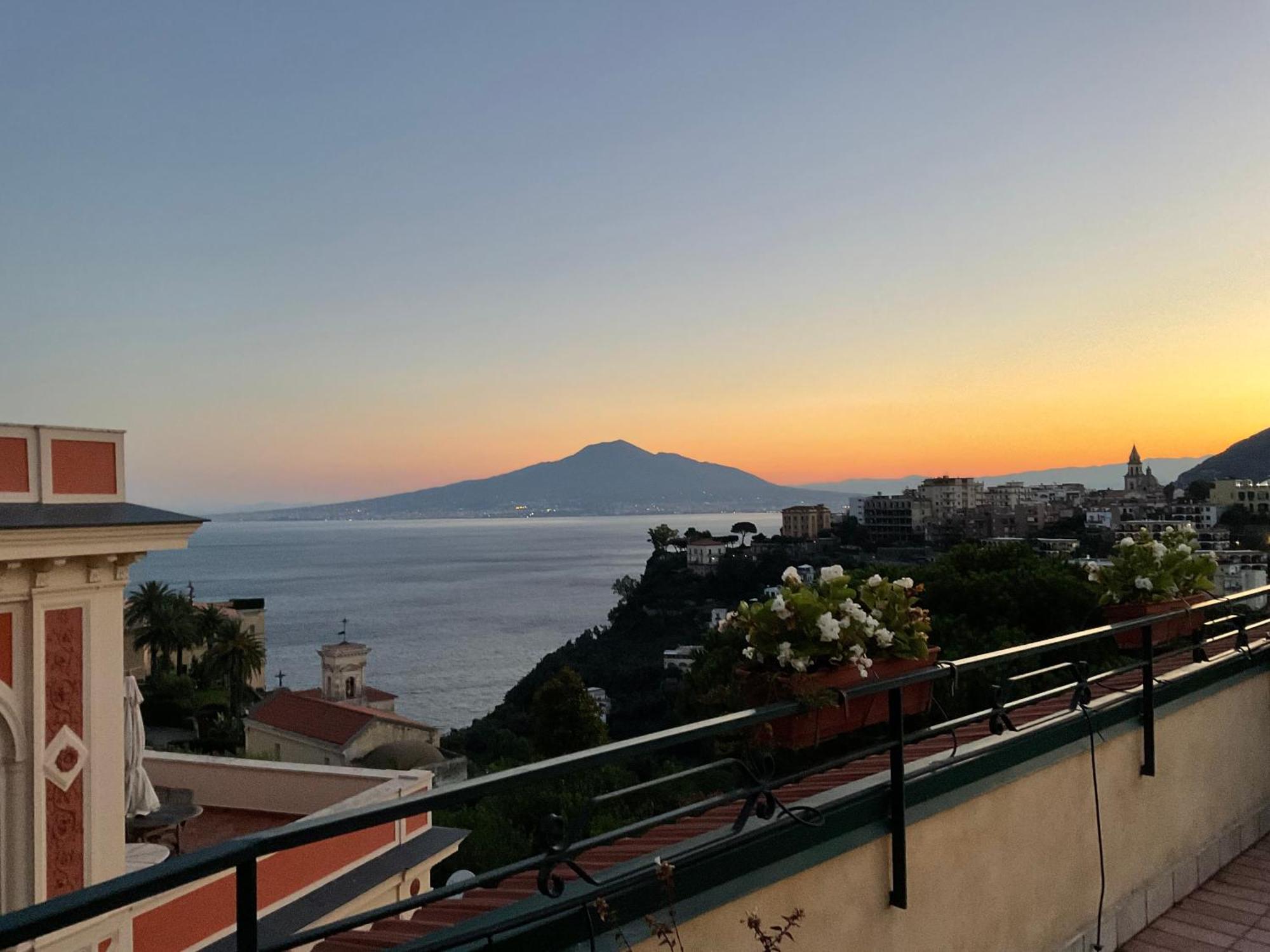 维克艾库塞Vesuvio View住宿加早餐旅馆 外观 照片