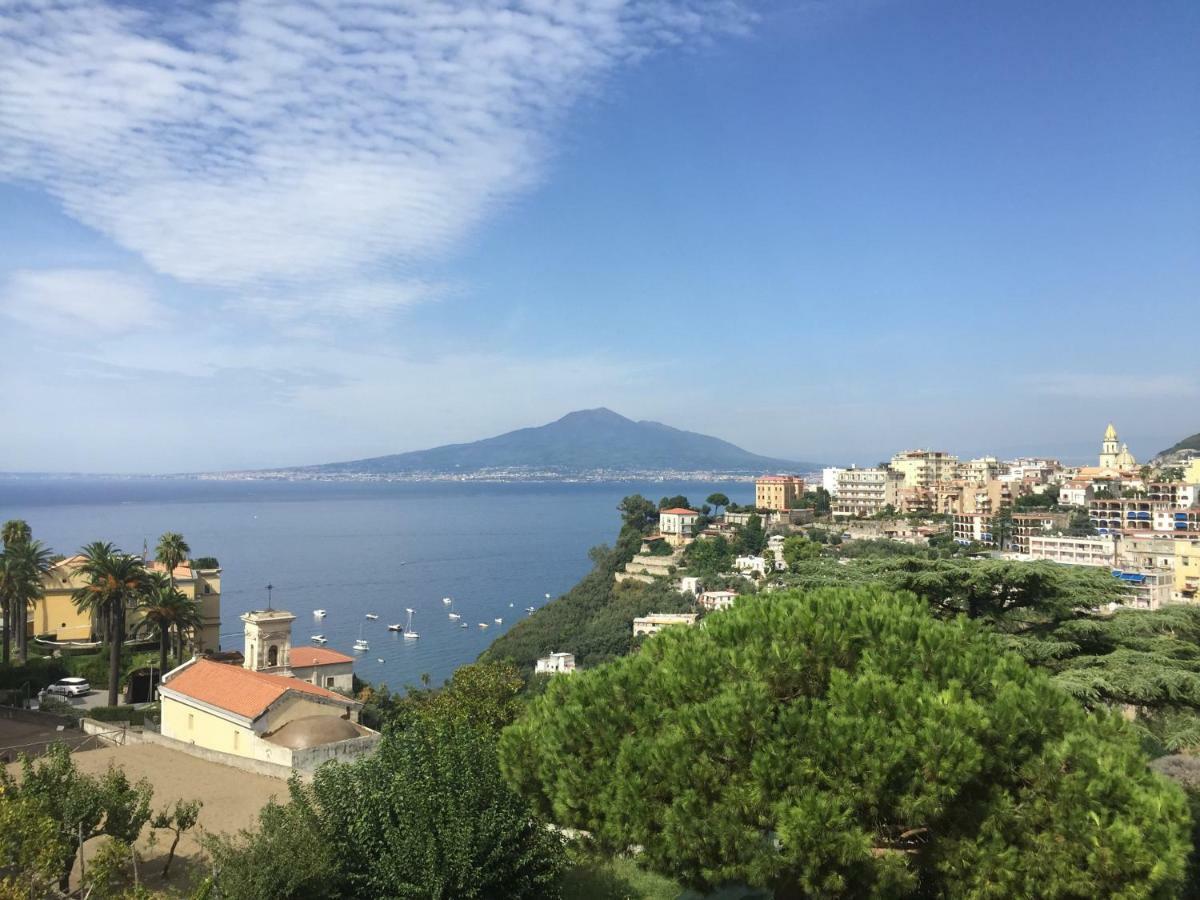 维克艾库塞Vesuvio View住宿加早餐旅馆 外观 照片